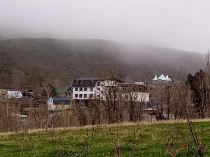 Olive Ala-Archa Hotel & Spa Verkhnyaya Alaarcha 外观 照片